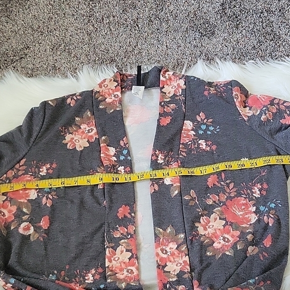 MOA Collection gray cardigan with coral & turquoise floral print-RUNS SMALL - Picture 11 of 13